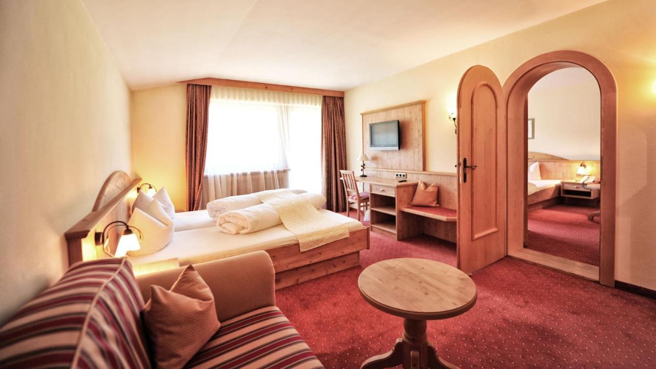 Hotel Koenigsblick By Keyone Fulpmes Εξωτερικό φωτογραφία