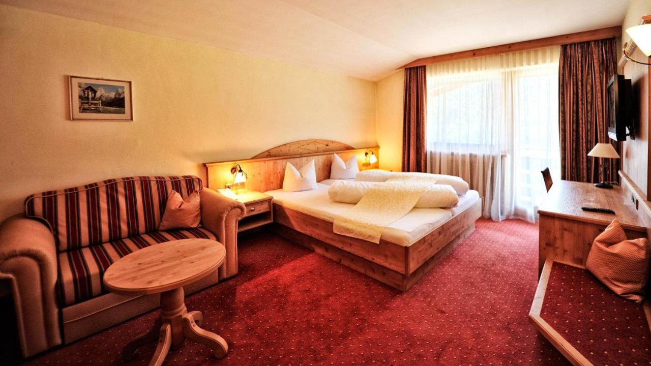 Hotel Koenigsblick By Keyone Fulpmes Εξωτερικό φωτογραφία